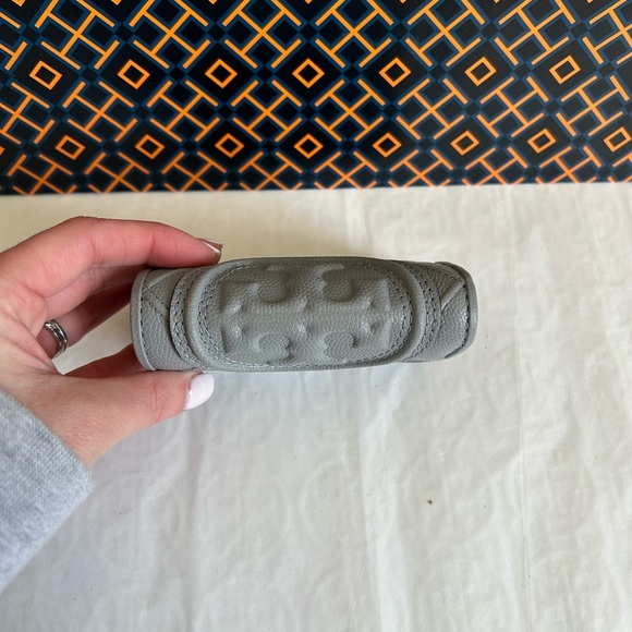 Tory Burch Fleming Soft Polished Grain Small Flap Wallet Slate Silver Gray Grey - Picture 5 of 10
